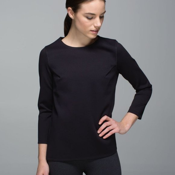 RARE LULULEMON Black Long Sleeve Pleated Top - Picture 2 of 7
